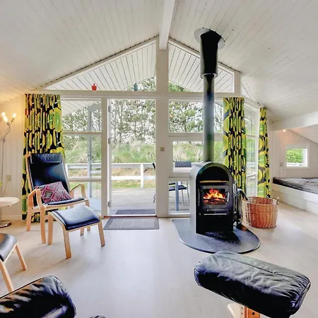 펜션 Cozy Home In Henne With Sauna *