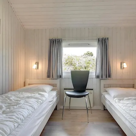 펜션 Cozy Home In Henne With Sauna 헨느스트랜드