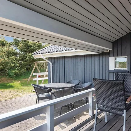 Cozy Home In Henne With Sauna 펜션 *